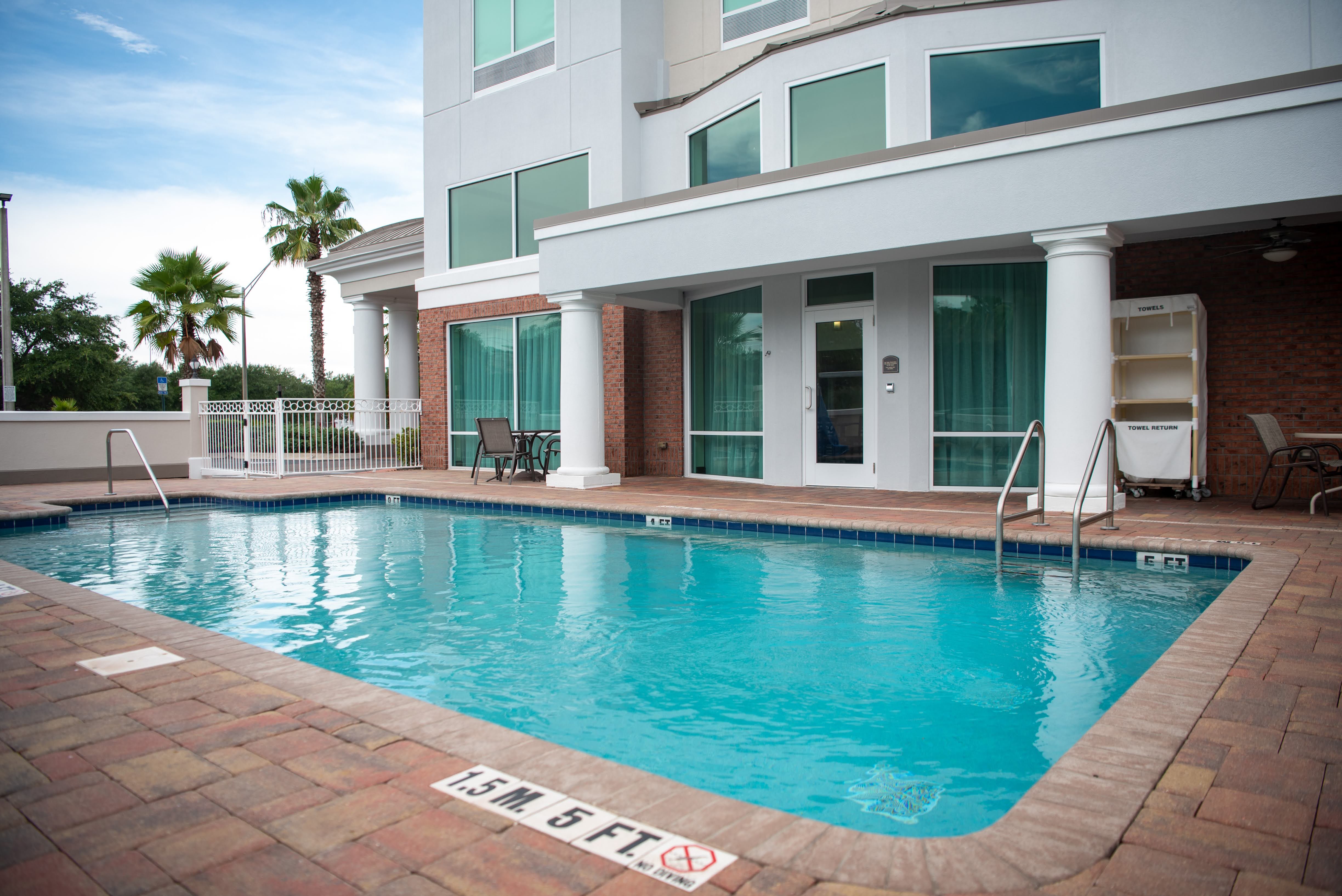 holiday inn express and suites chaffee jacksonville west by ihg