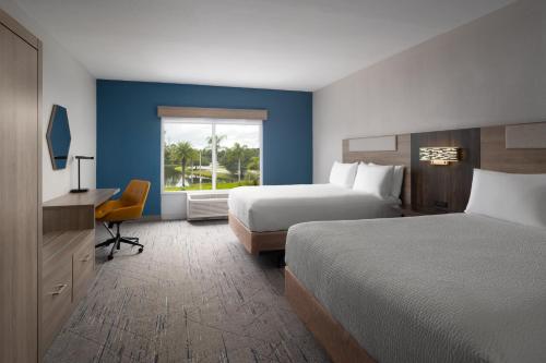 holiday inn express and suites chaffee jacksonville west by ihg