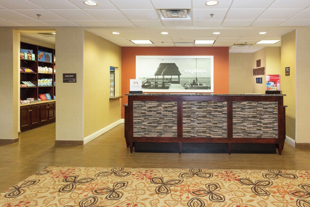 hampton inn suites jacksonville airport