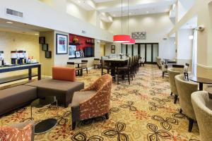 Hampton Inn Suites Jacksonville Airport,Jacksonville>>Duval,3 star