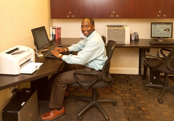 Hampton Inn Suites Jacksonville Airport,Jacksonville>>Duval,3 star