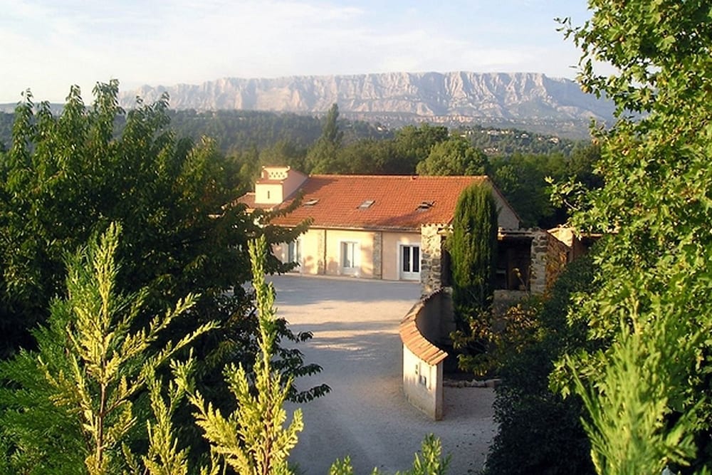rousset