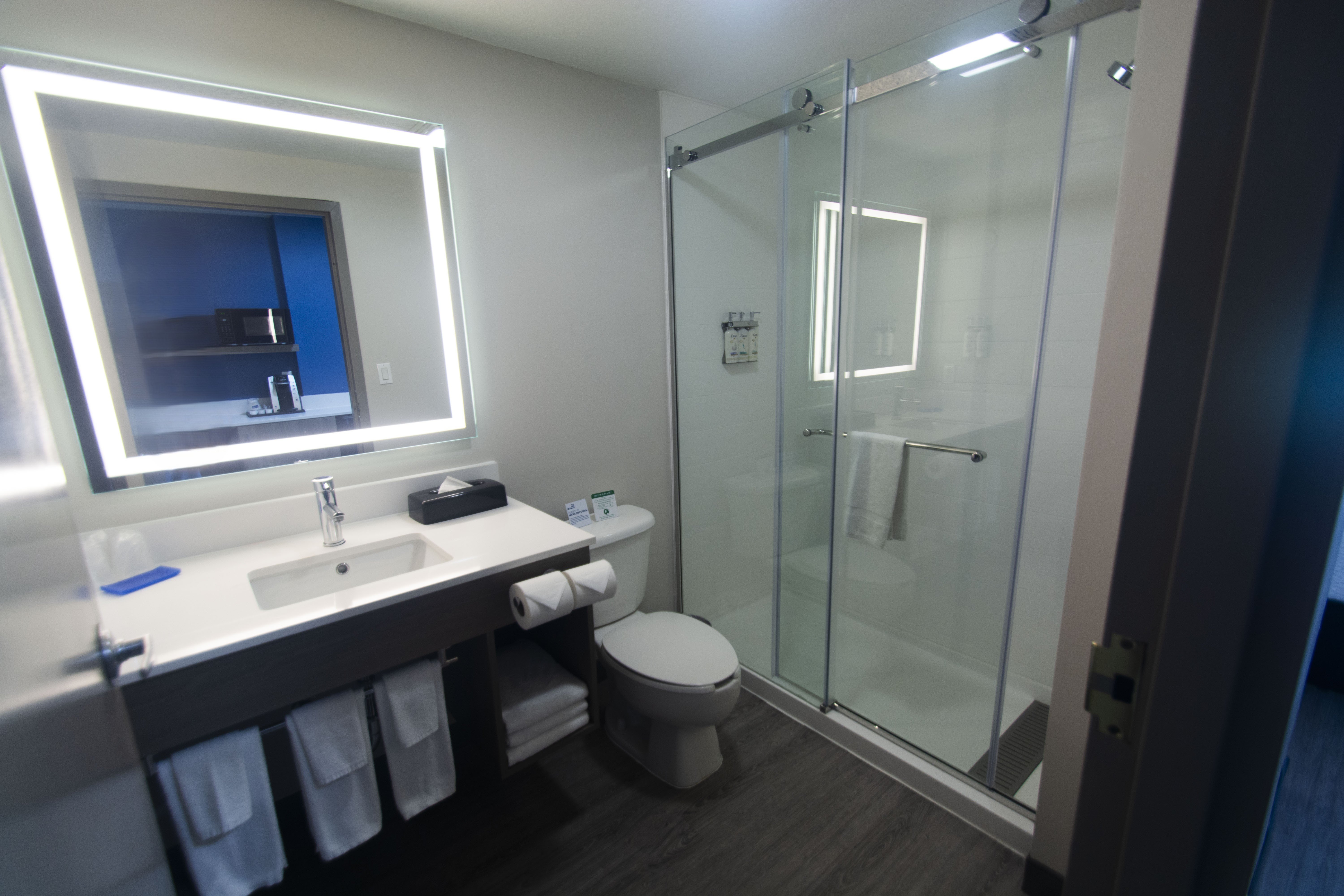 holiday inn express and suites cocoa by ihg