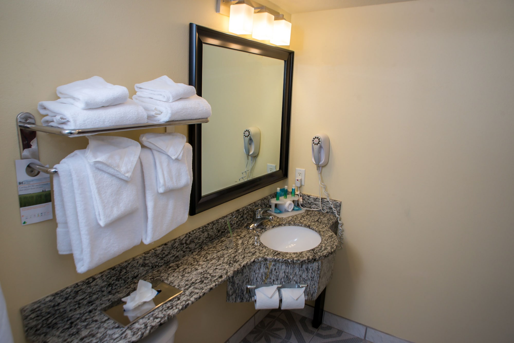 holiday inn express and suites cocoa by ihg