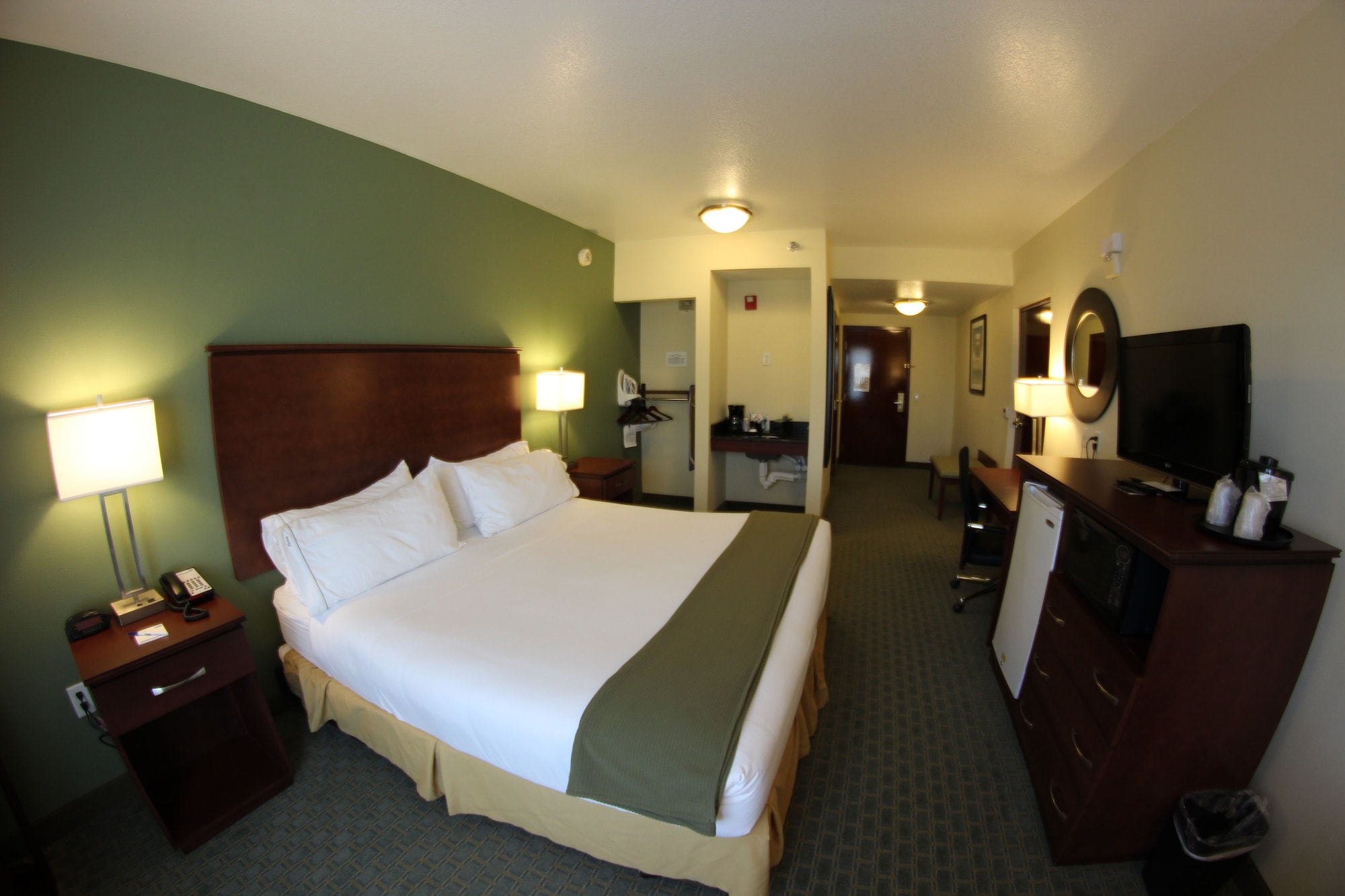 holiday inn express and suites cocoa by ihg
