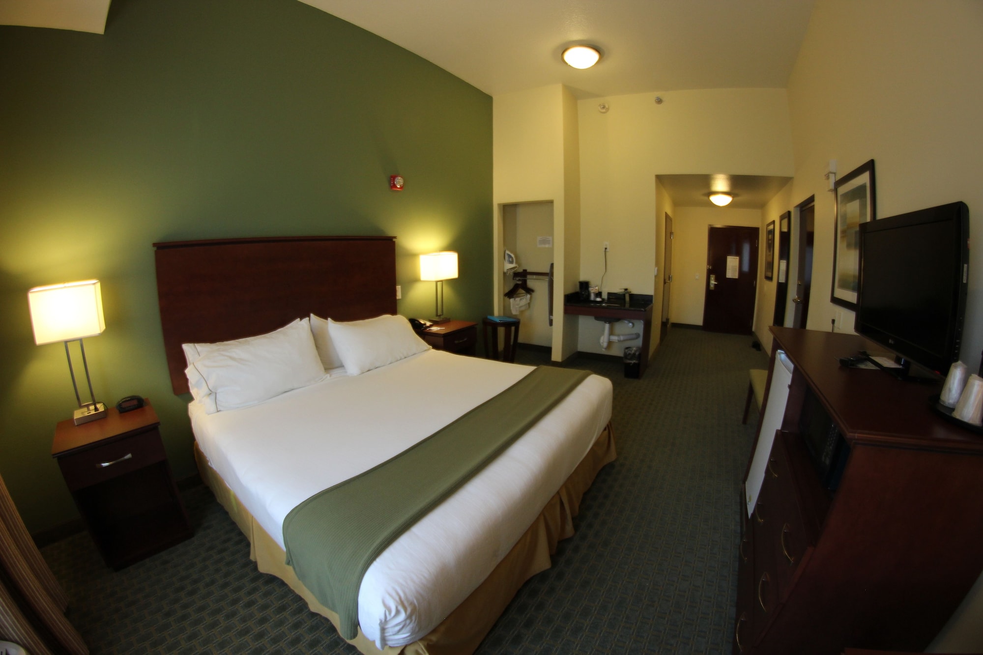 holiday inn express and suites cocoa by ihg