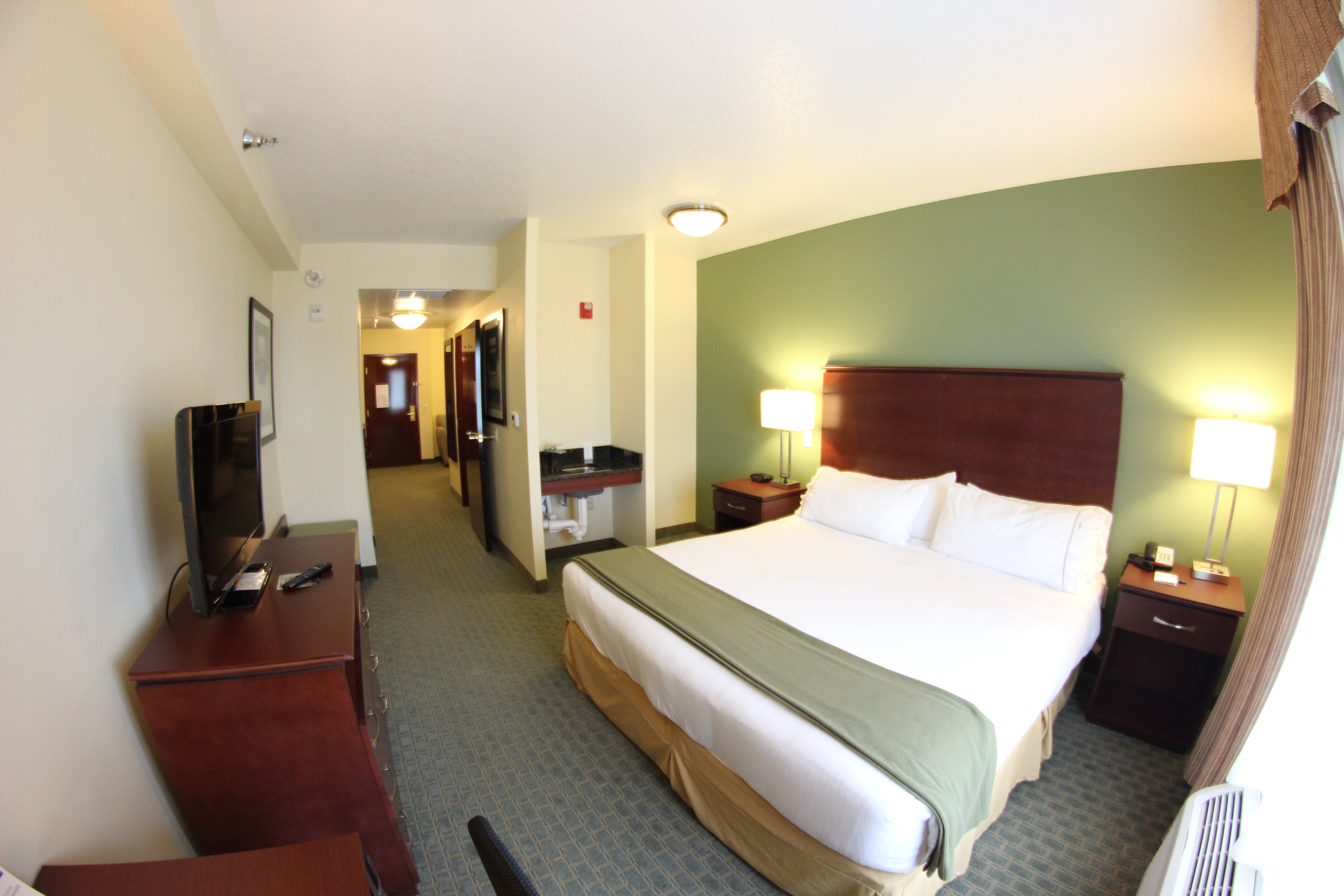holiday inn express and suites cocoa by ihg