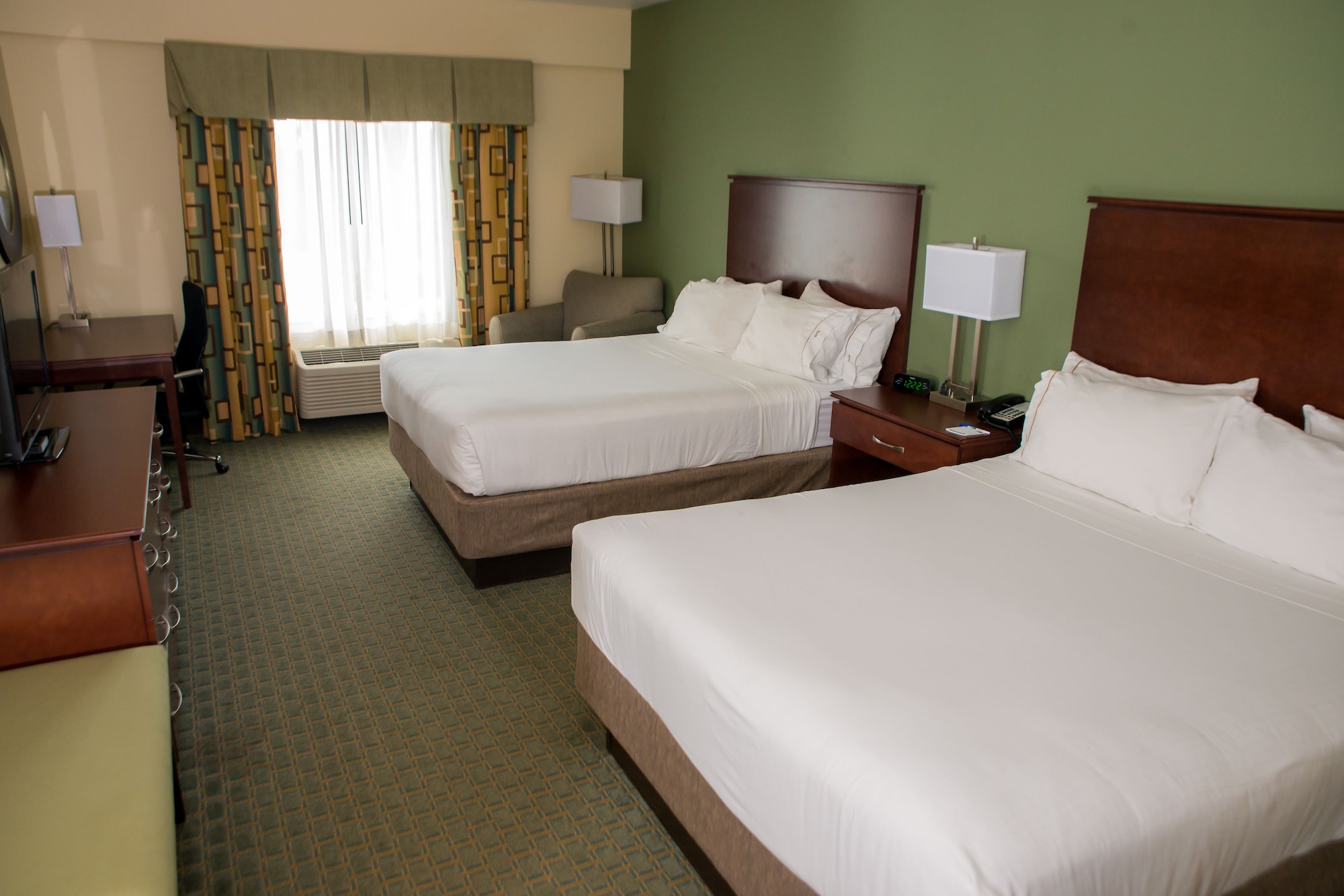 holiday inn express and suites cocoa by ihg