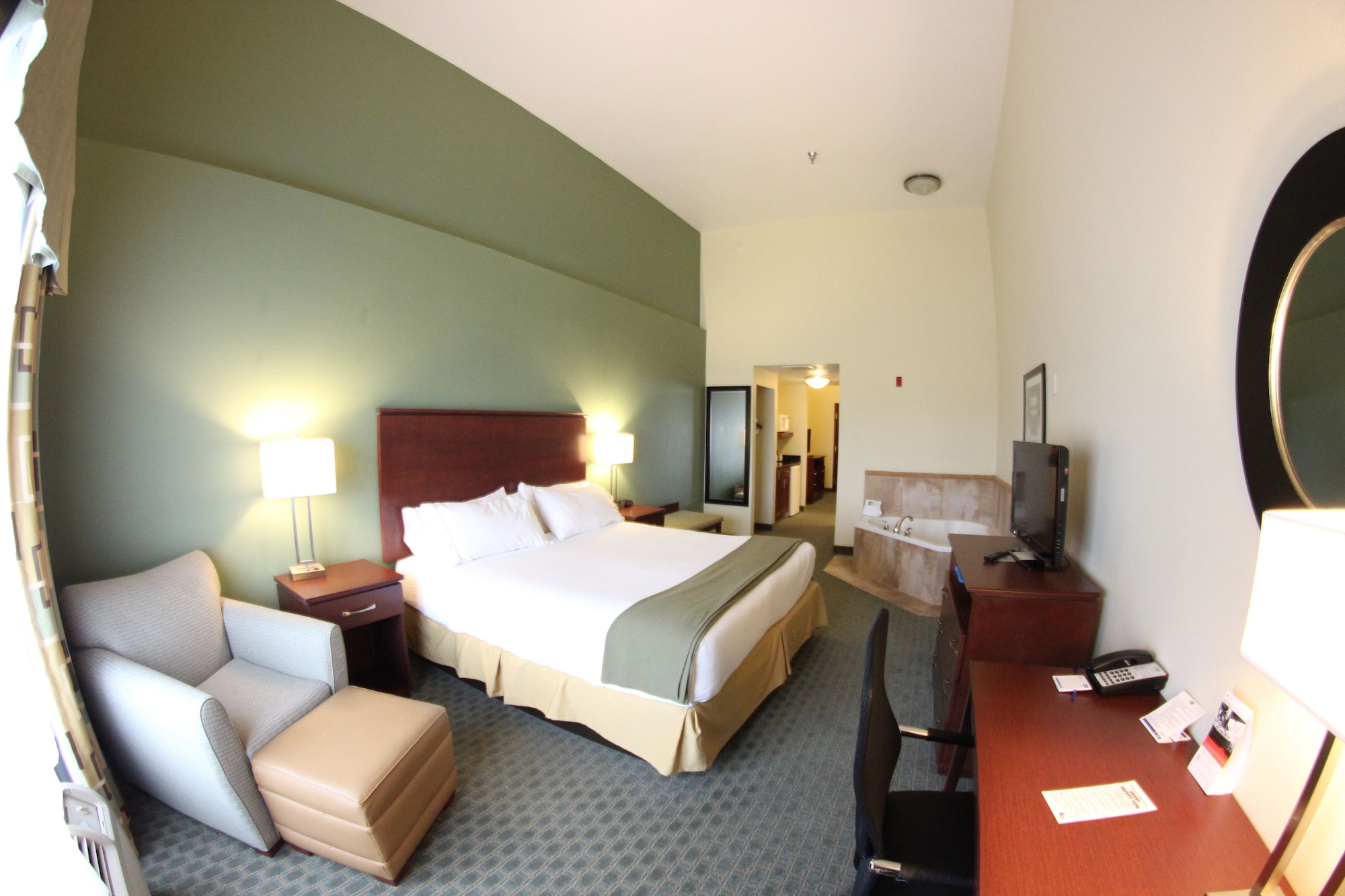 holiday inn express and suites cocoa by ihg