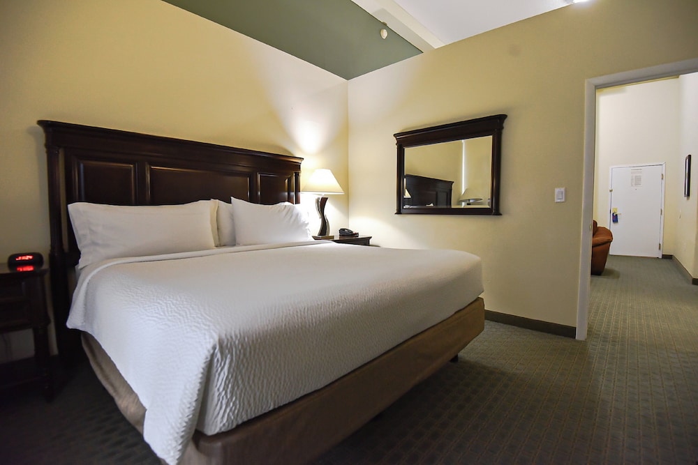 holiday inn express and suites cocoa by ihg