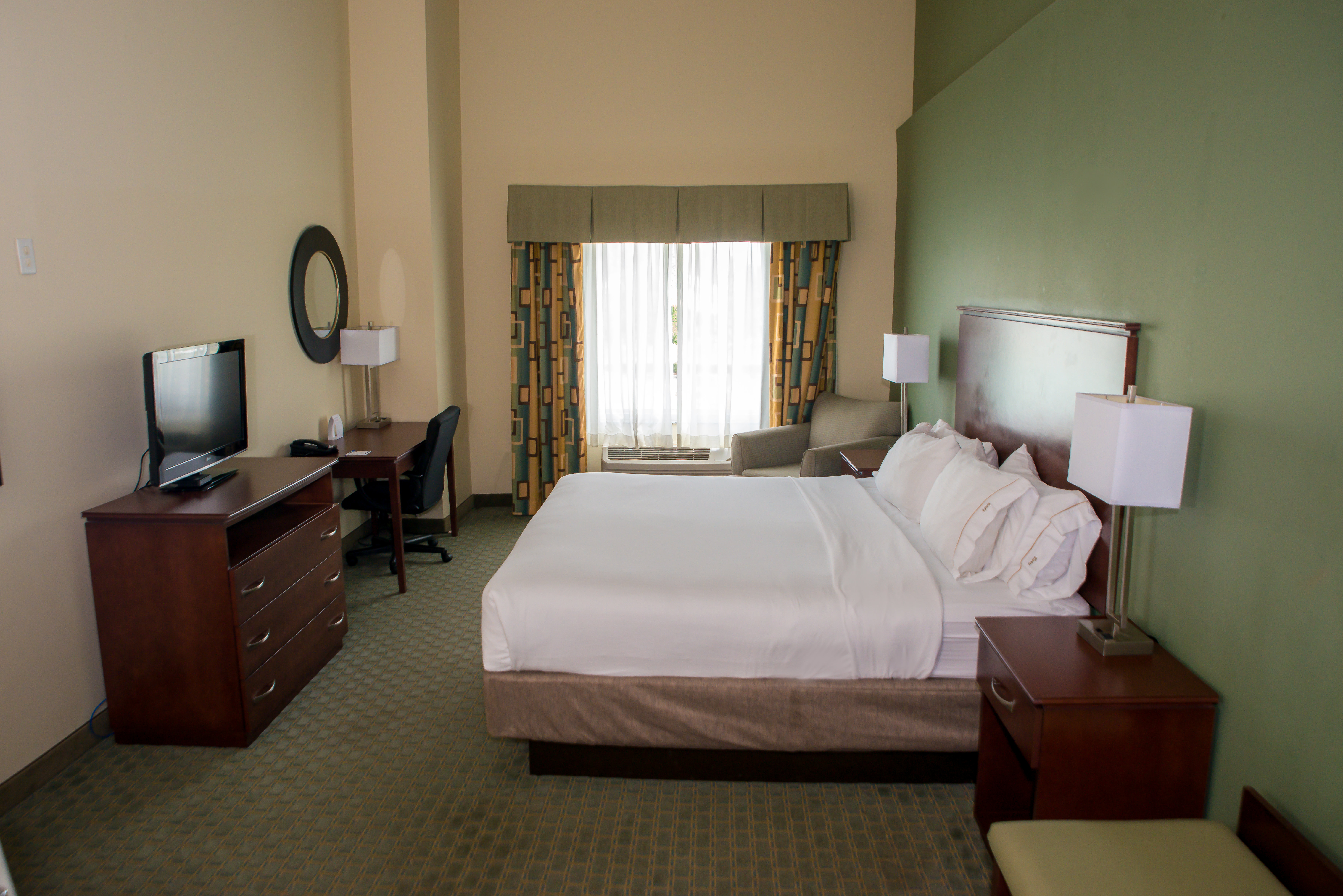 holiday inn express and suites cocoa by ihg