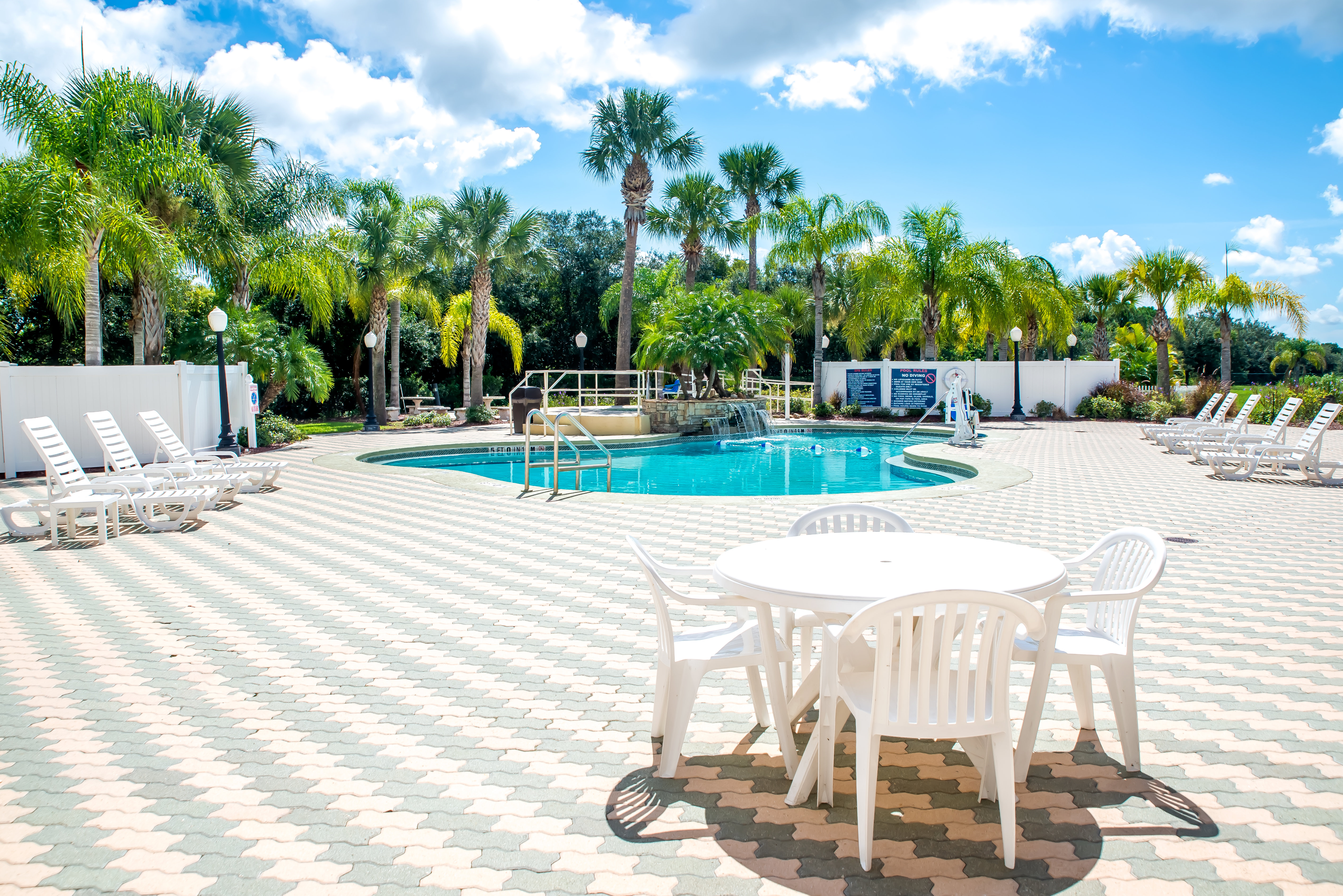 holiday inn express and suites cocoa by ihg