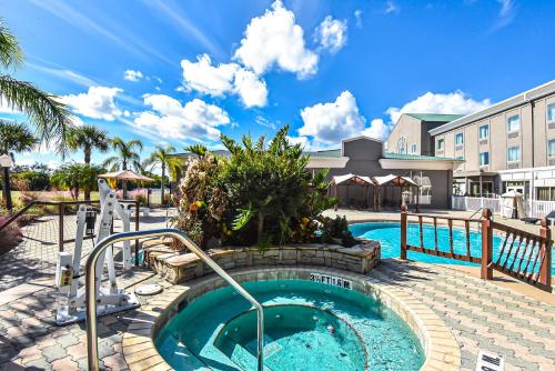 holiday inn express and suites cocoa by ihg