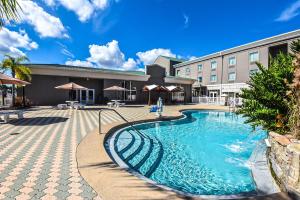 Holiday Inn Express & Suites Cocoa By Ihg,Near Cocoa Expo Sports Center,3 star