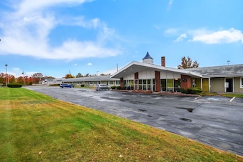 Monticello Inn Framingham,Natick>>Framingham,3 star