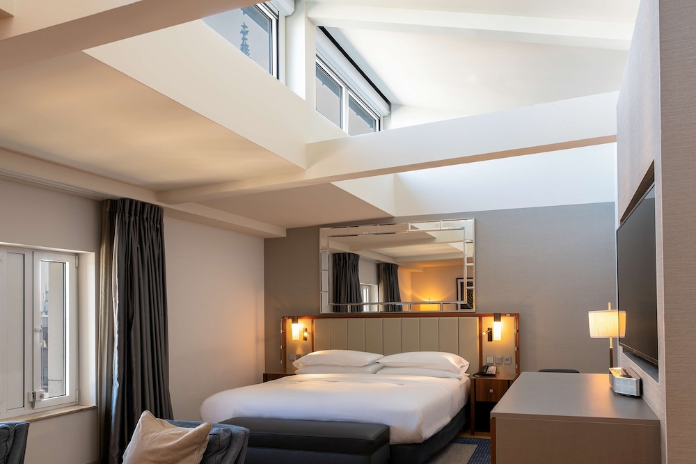 hilton cologne