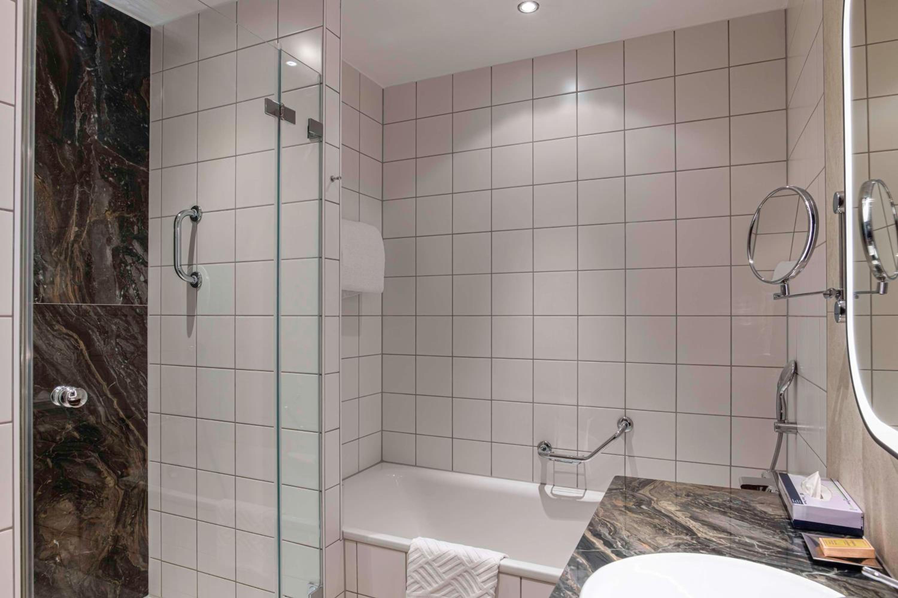 hilton cologne