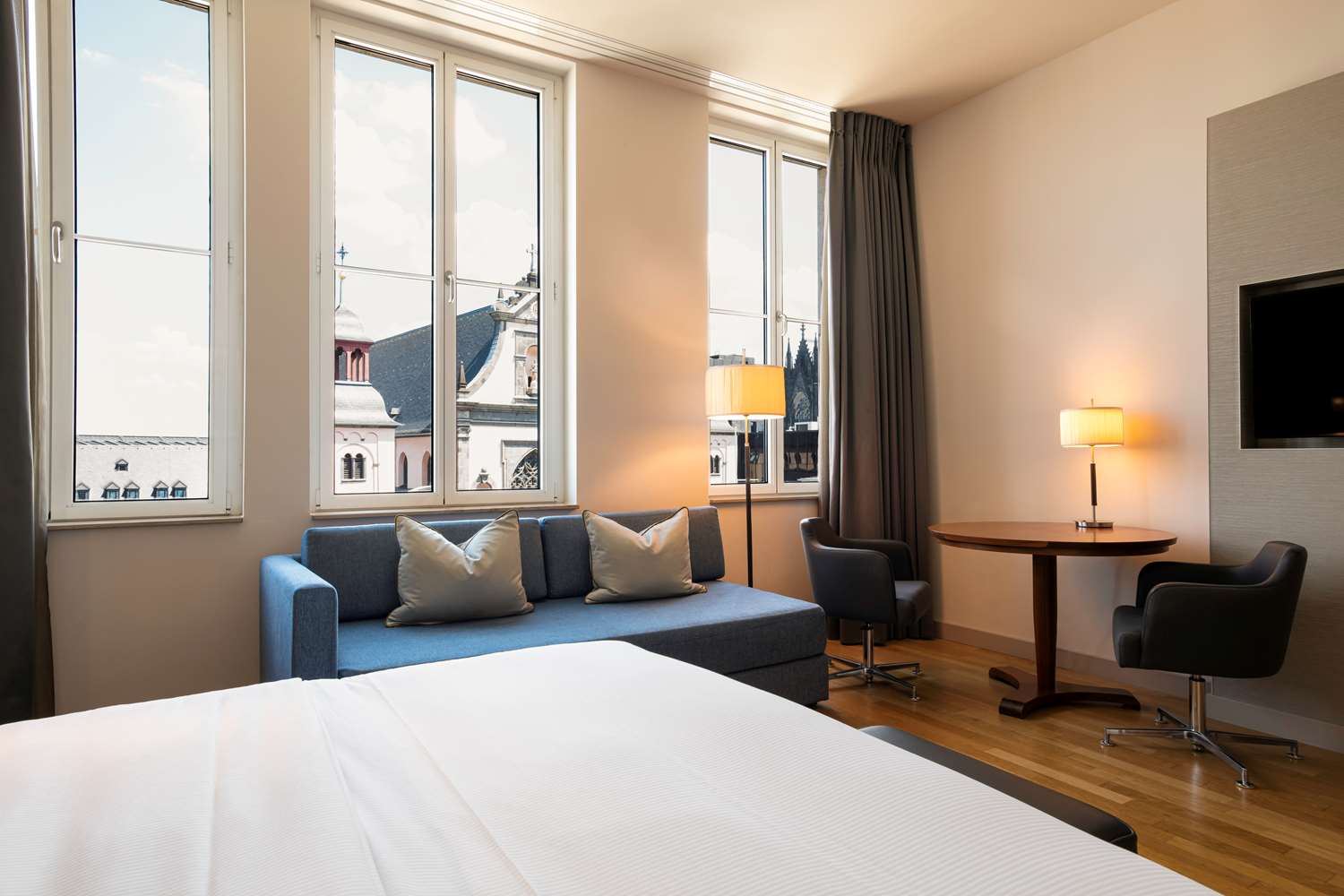 hilton cologne