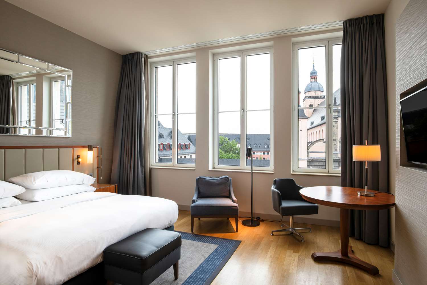 hilton cologne