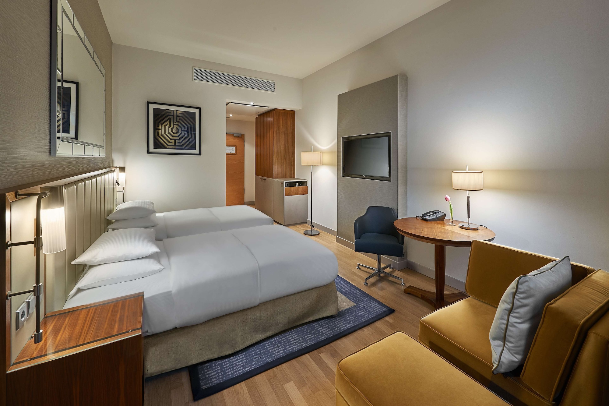 hilton cologne