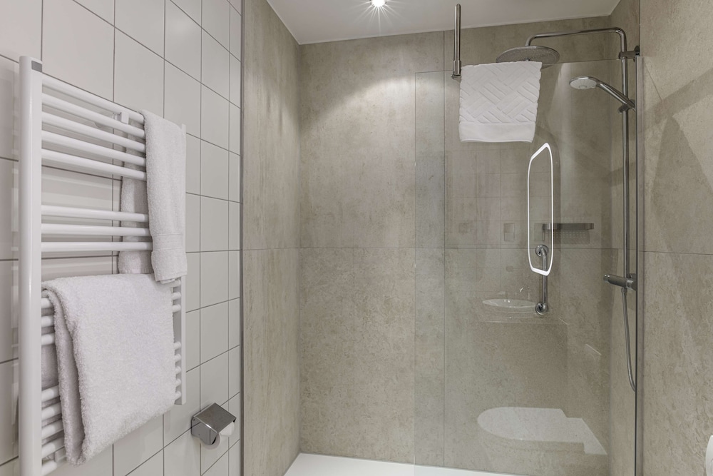 hilton cologne