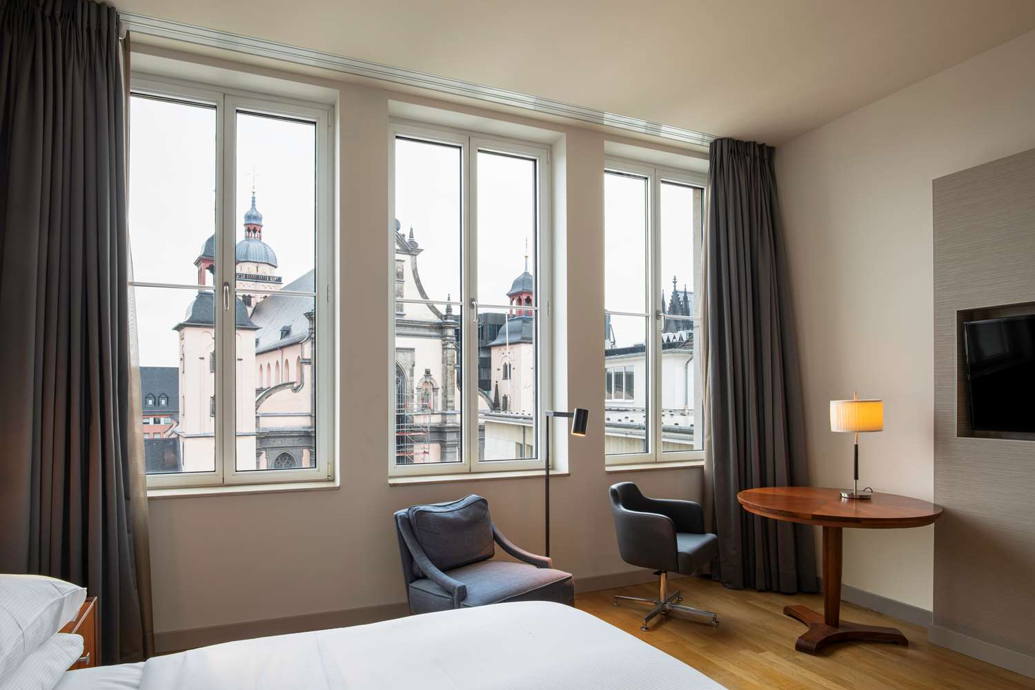 hilton cologne