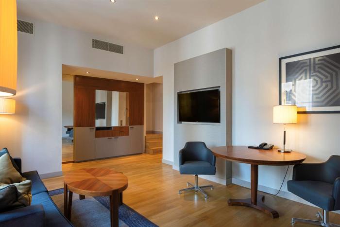 hilton cologne