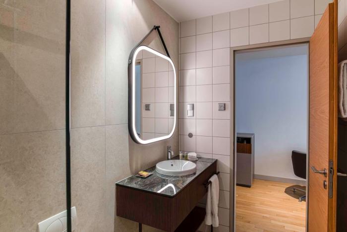 hilton cologne