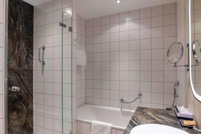 hilton cologne