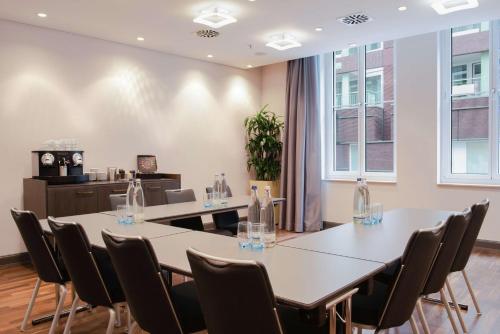 hilton cologne