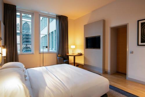 hilton cologne
