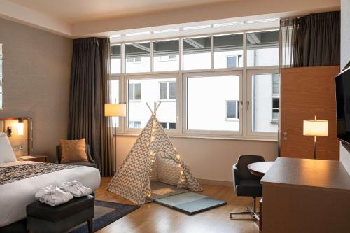 hilton cologne