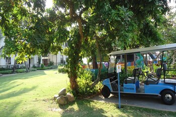 riverside serviced apartments