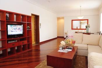 riverside serviced apartments