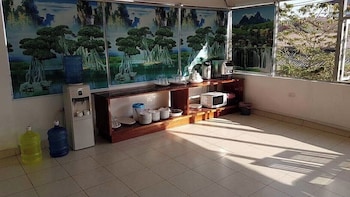v central hotel