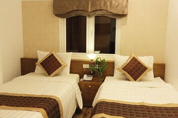 v central hotel