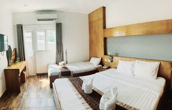 v central hotel