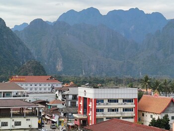 v central hotel