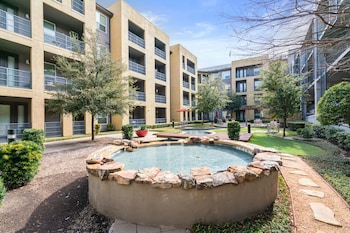 kasa love field medical district dallas