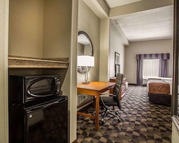 comfort suites columbia at harbison