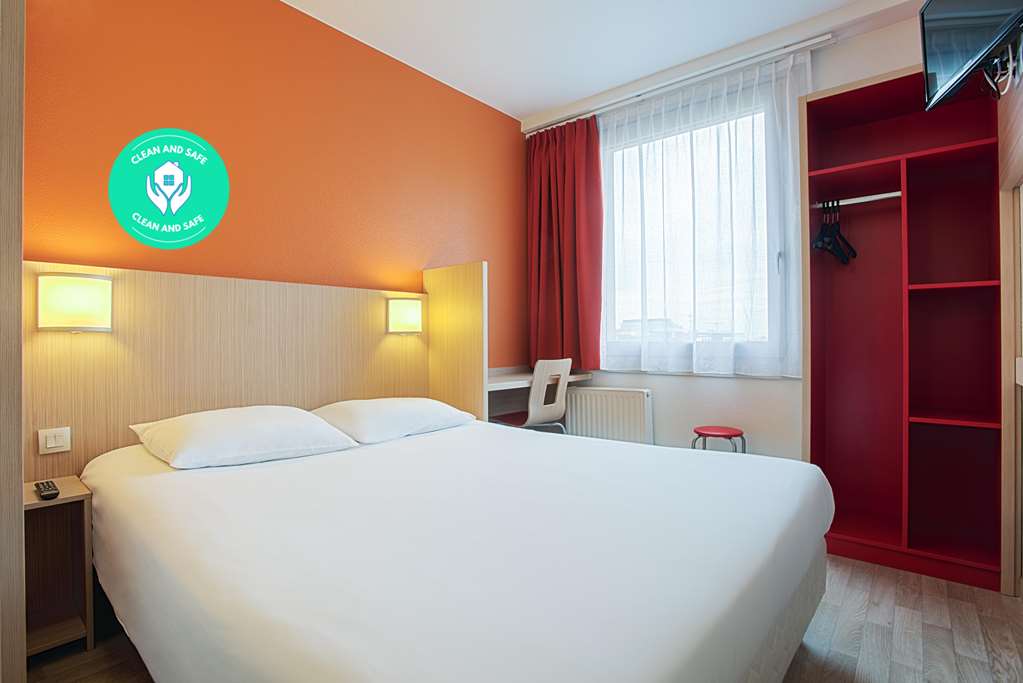 premiere classe warszawa centrum