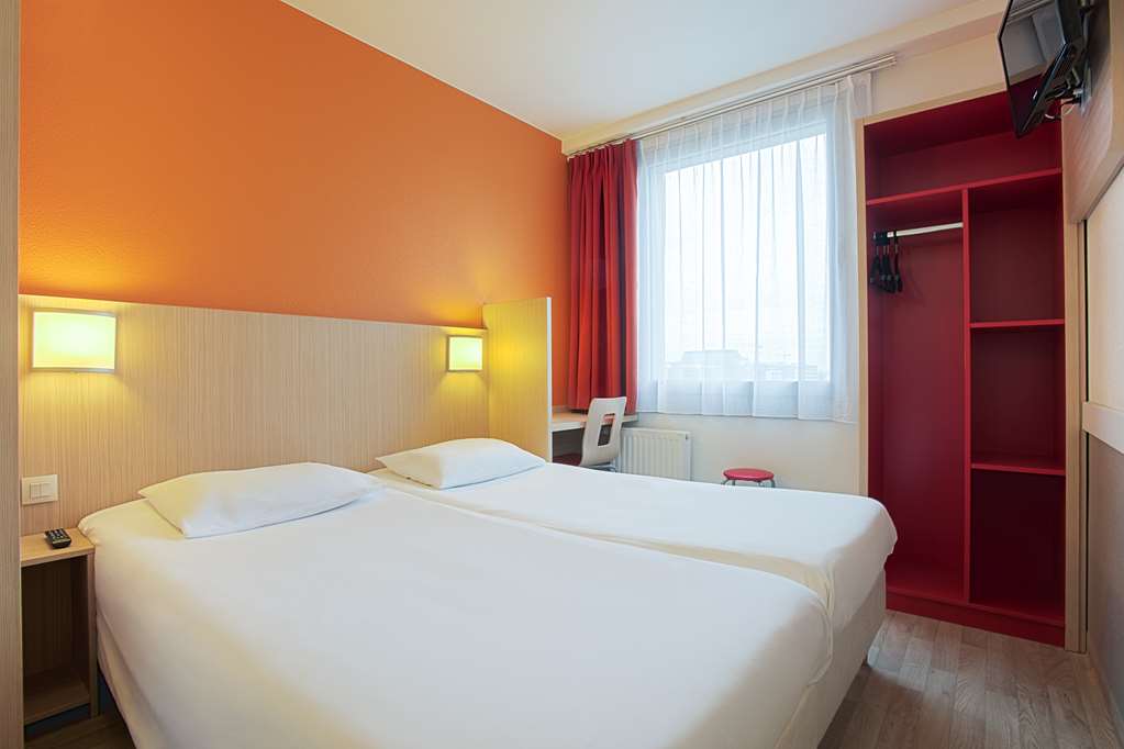 premiere classe warszawa centrum