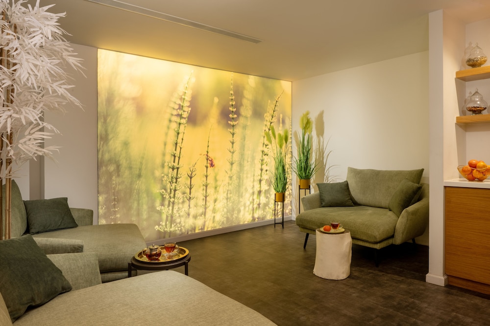 hotel indigo tel aviv diamond district by ihg