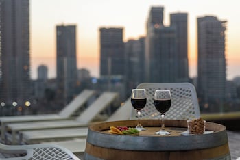 hotel indigo tel aviv diamond district by ihg