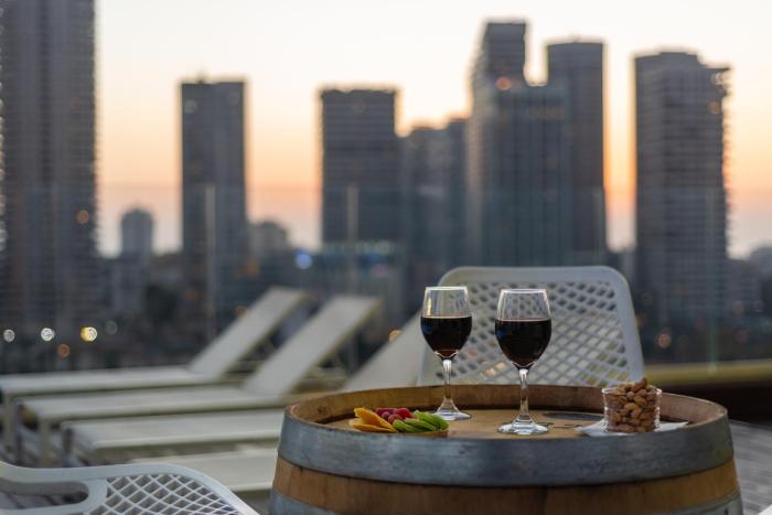 hotel indigo tel aviv diamond district by ihg