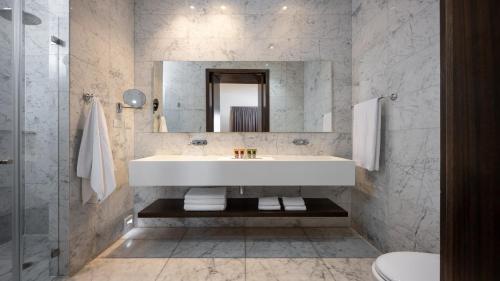 hotel indigo tel aviv diamond district by ihg