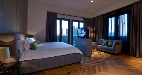 hotel indigo tel aviv diamond district by ihg