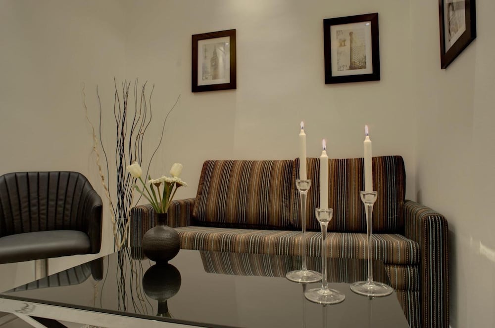 residence suites hotel