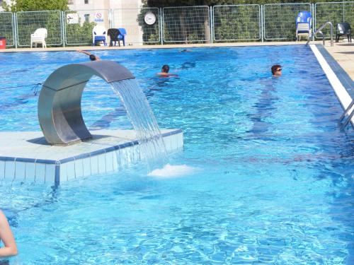 shoresh green hills family suites hotel