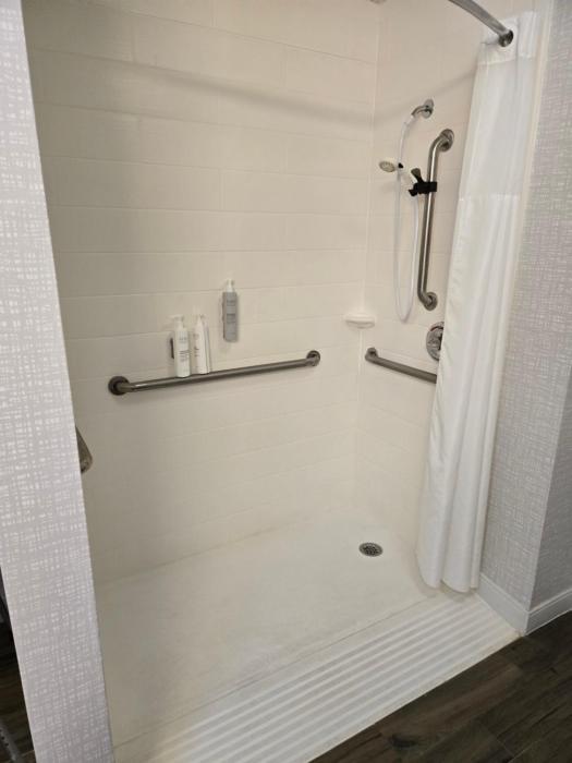 hampton inn commerce